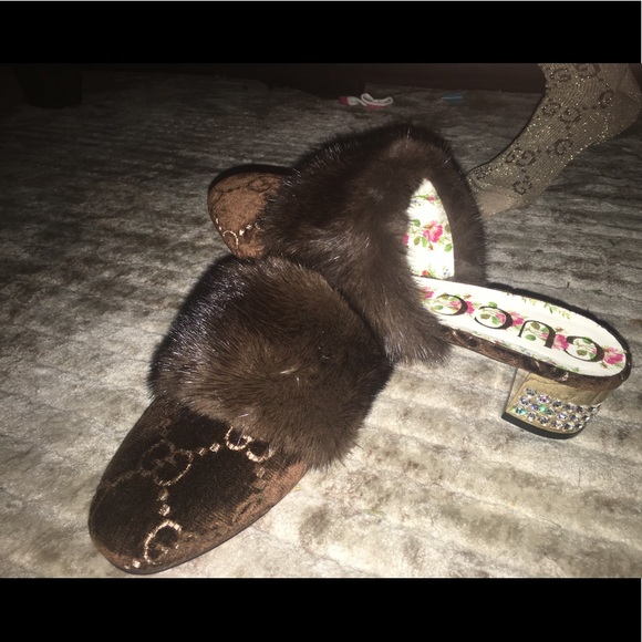 Gucci Loafers - Picture 2 of 3